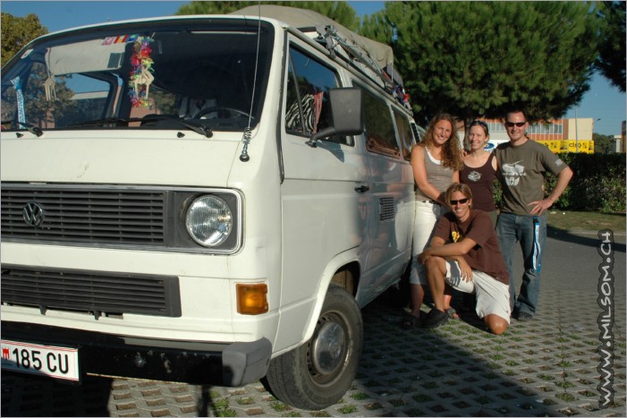 meeting up with dani & petra in livorno for a drink & a chat